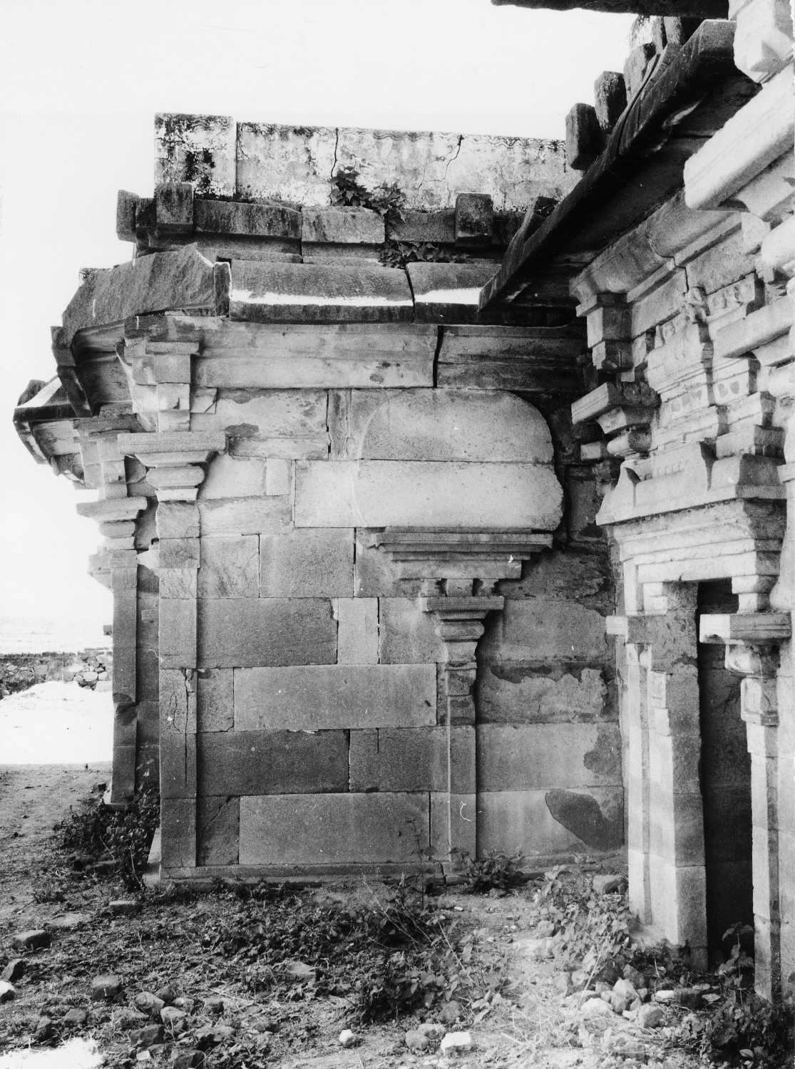Isvara temple, Lokikere, Karnataka
