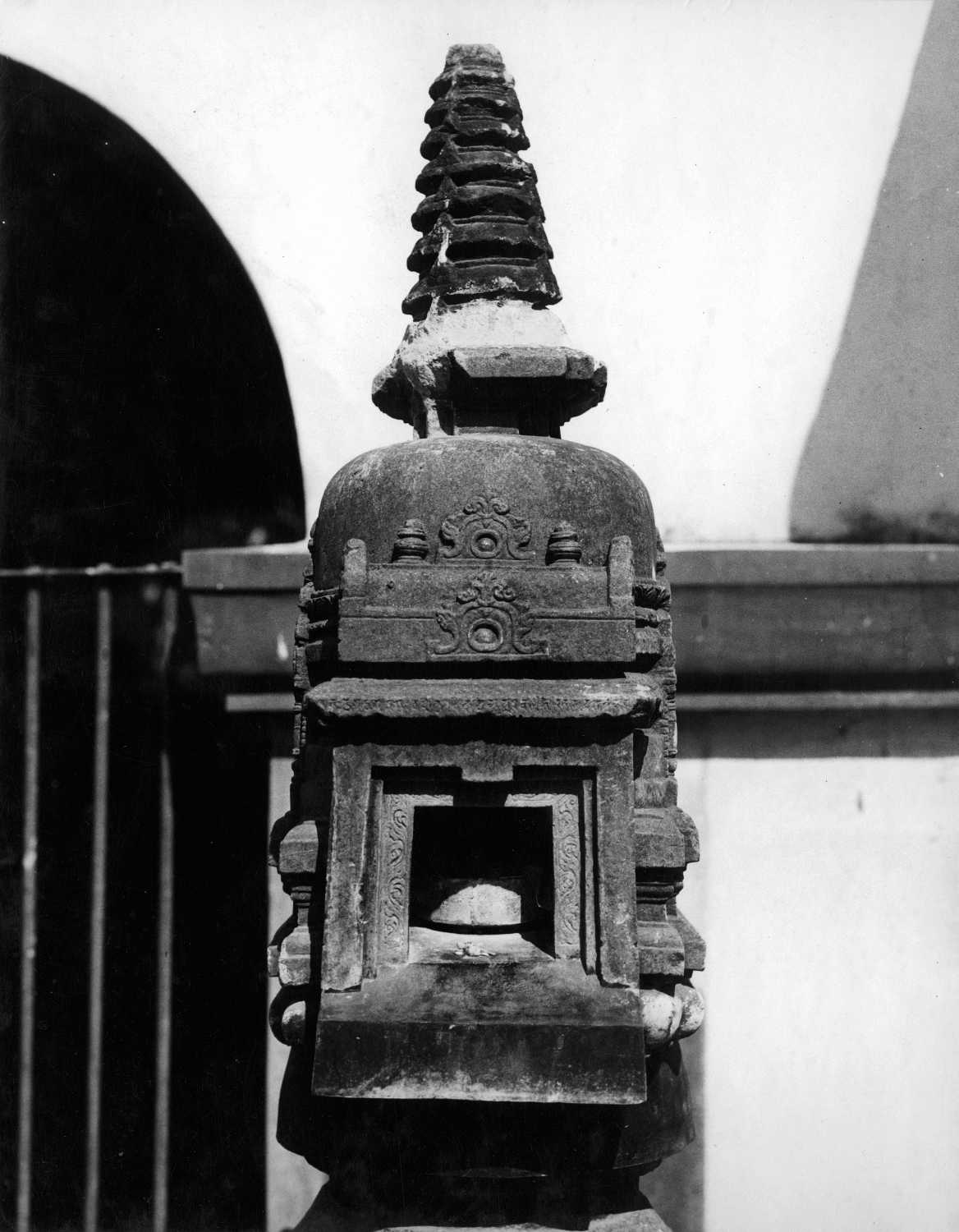 Bodhgaya Mahant compound