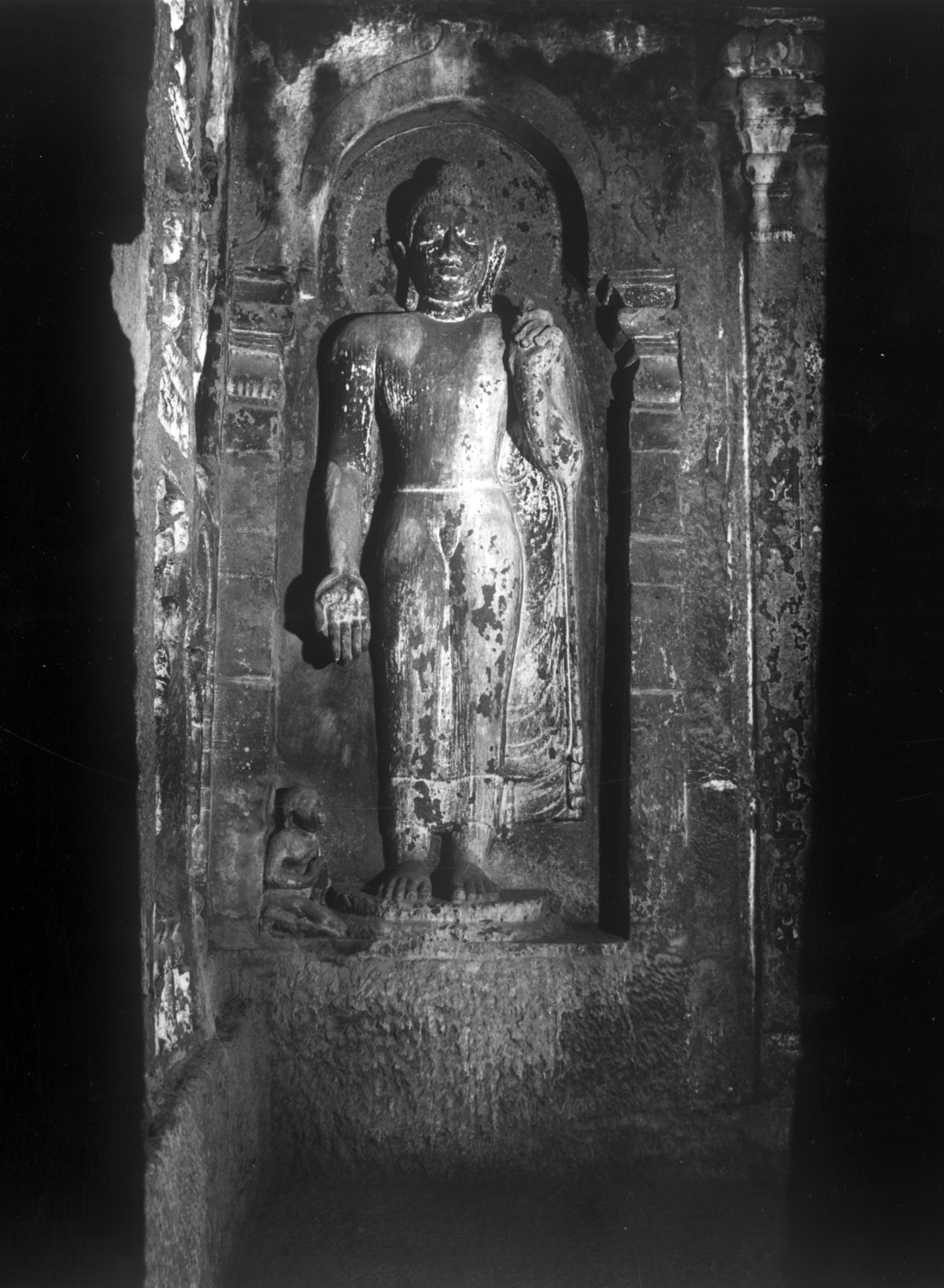 Cave 06, Ajanta, Aurangabad, Maharashtra