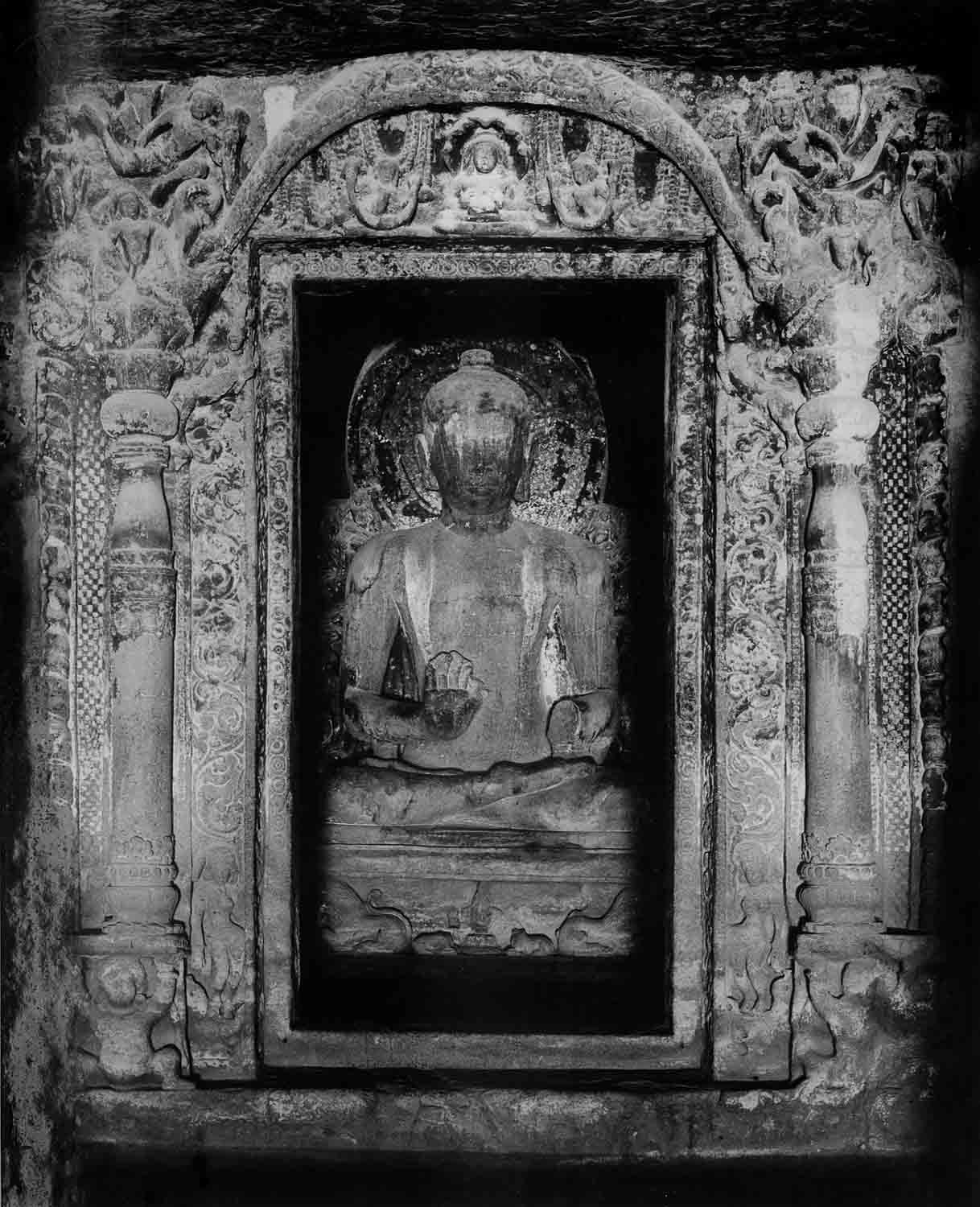 Cave 06, Ajanta, Aurangabad, Maharashtra