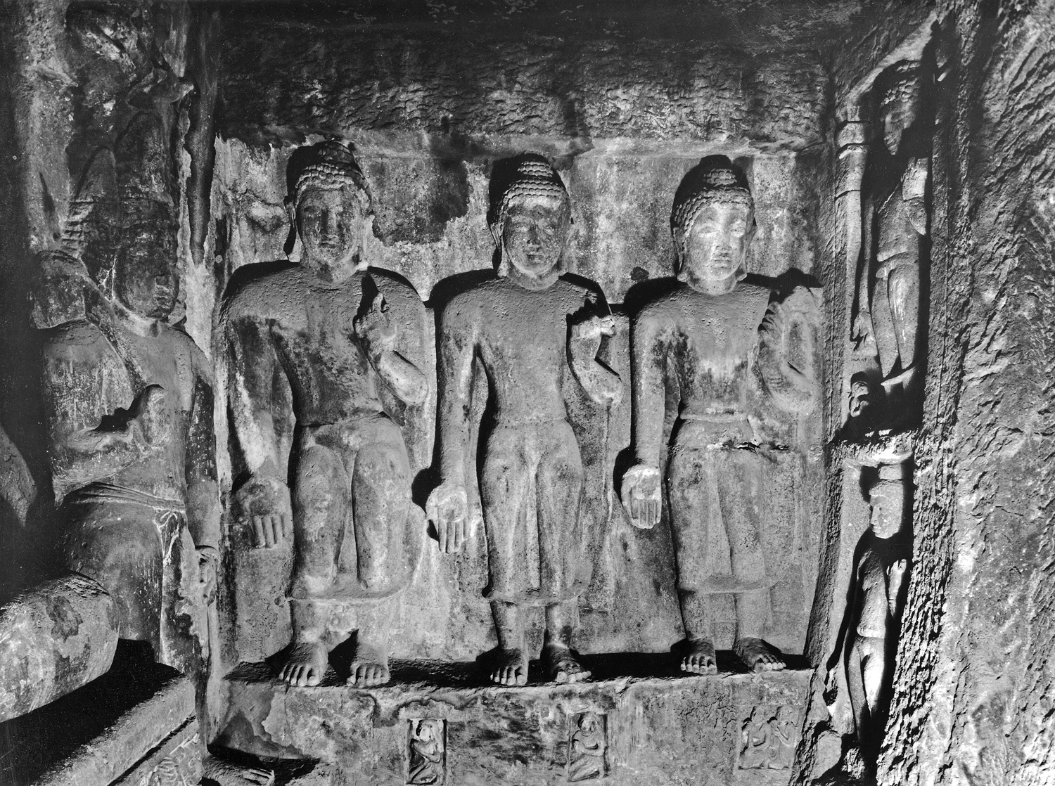 Cave 06, Ajanta, Aurangabad, Maharashtra