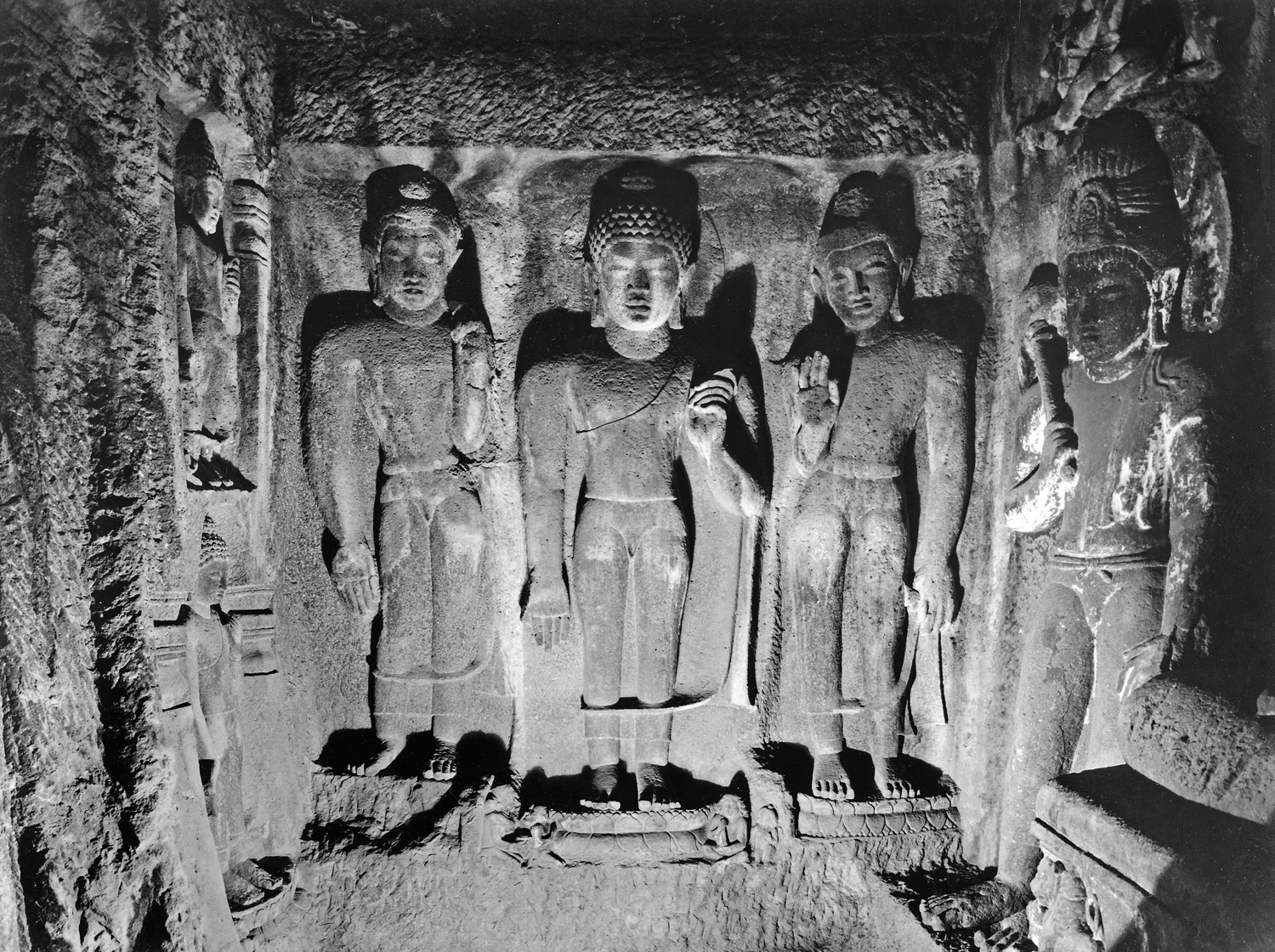 Cave 06, Ajanta, Aurangabad, Maharashtra