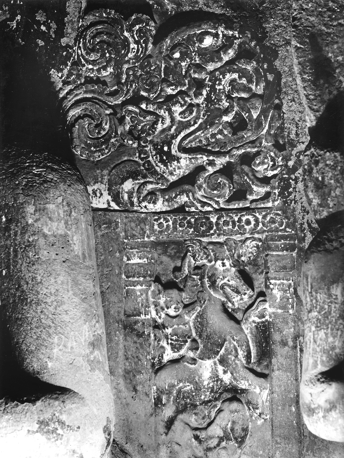 Cave 06, Ajanta, Aurangabad, Maharashtra