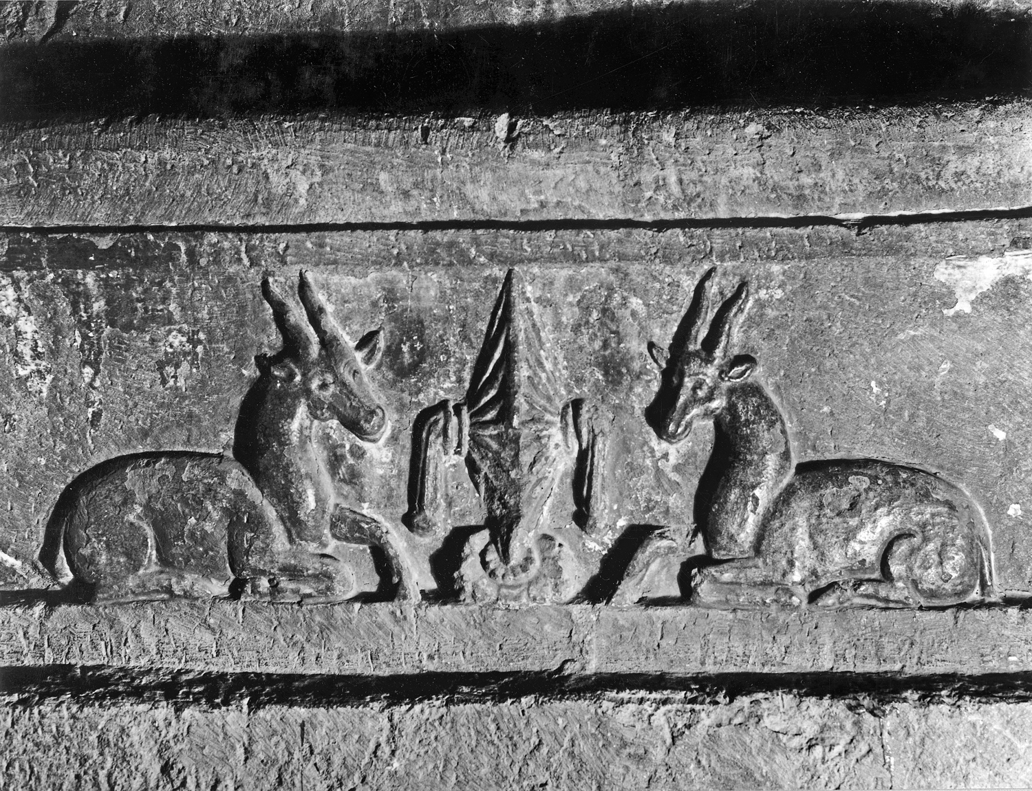 Cave 06, Ajanta, Aurangabad, Maharashtra