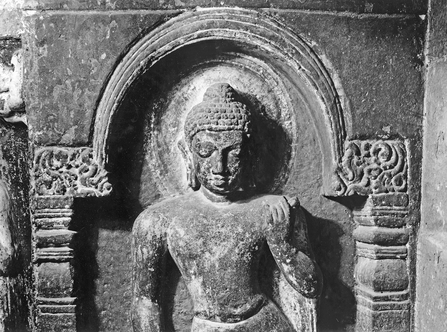 Cave 06, Ajanta, Aurangabad, Maharashtra