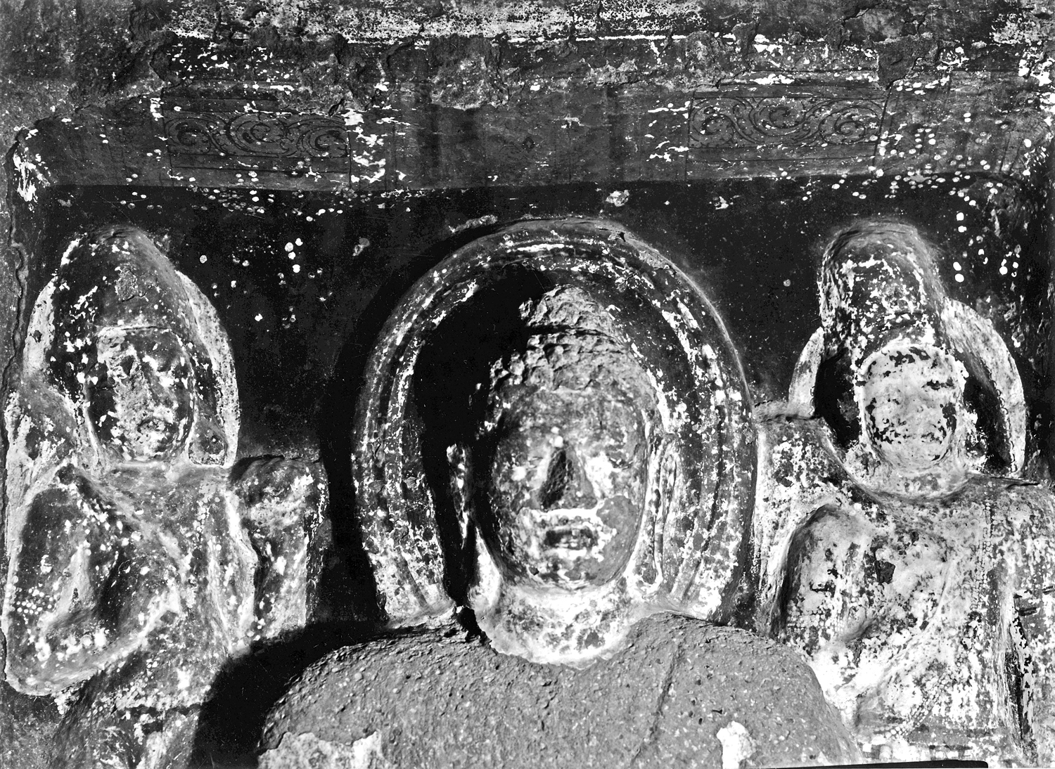 Cave 06, Ajanta, Aurangabad, Maharashtra