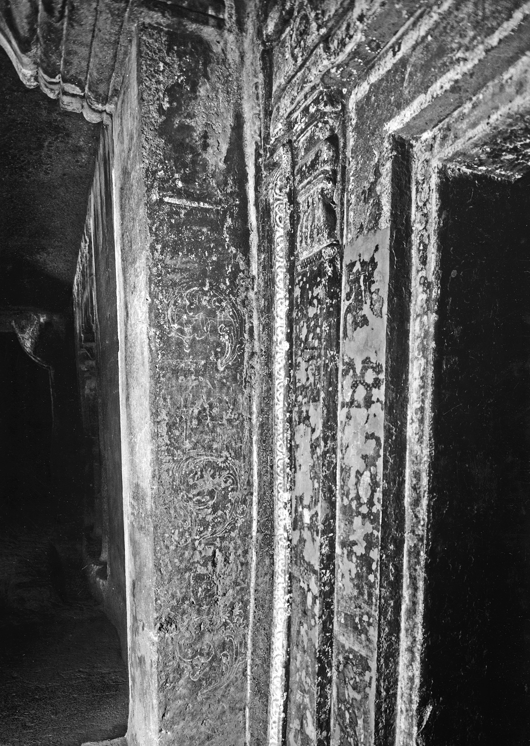 Cave 06, Ajanta, Aurangabad, Maharashtra