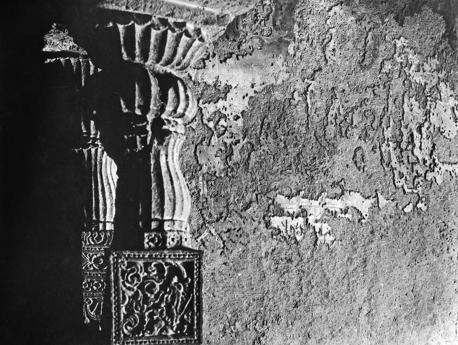 Cave 06, Ajanta, Aurangabad, Maharashtra