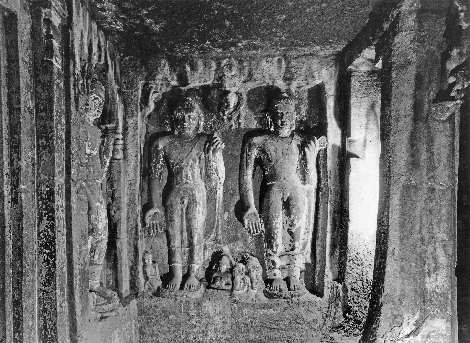 Cave 06, Ajanta, Aurangabad, Maharashtra