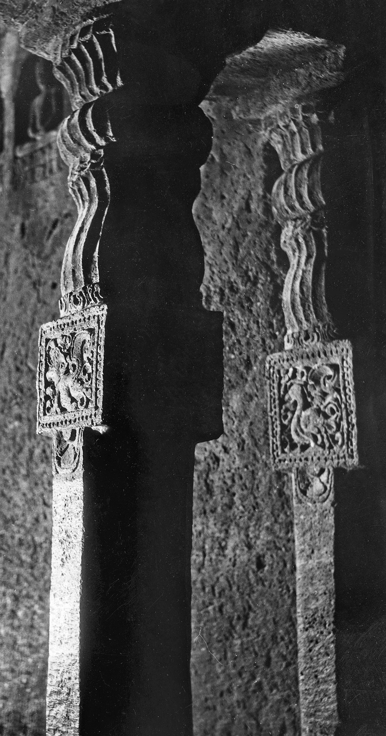 Cave 06, Ajanta, Aurangabad, Maharashtra