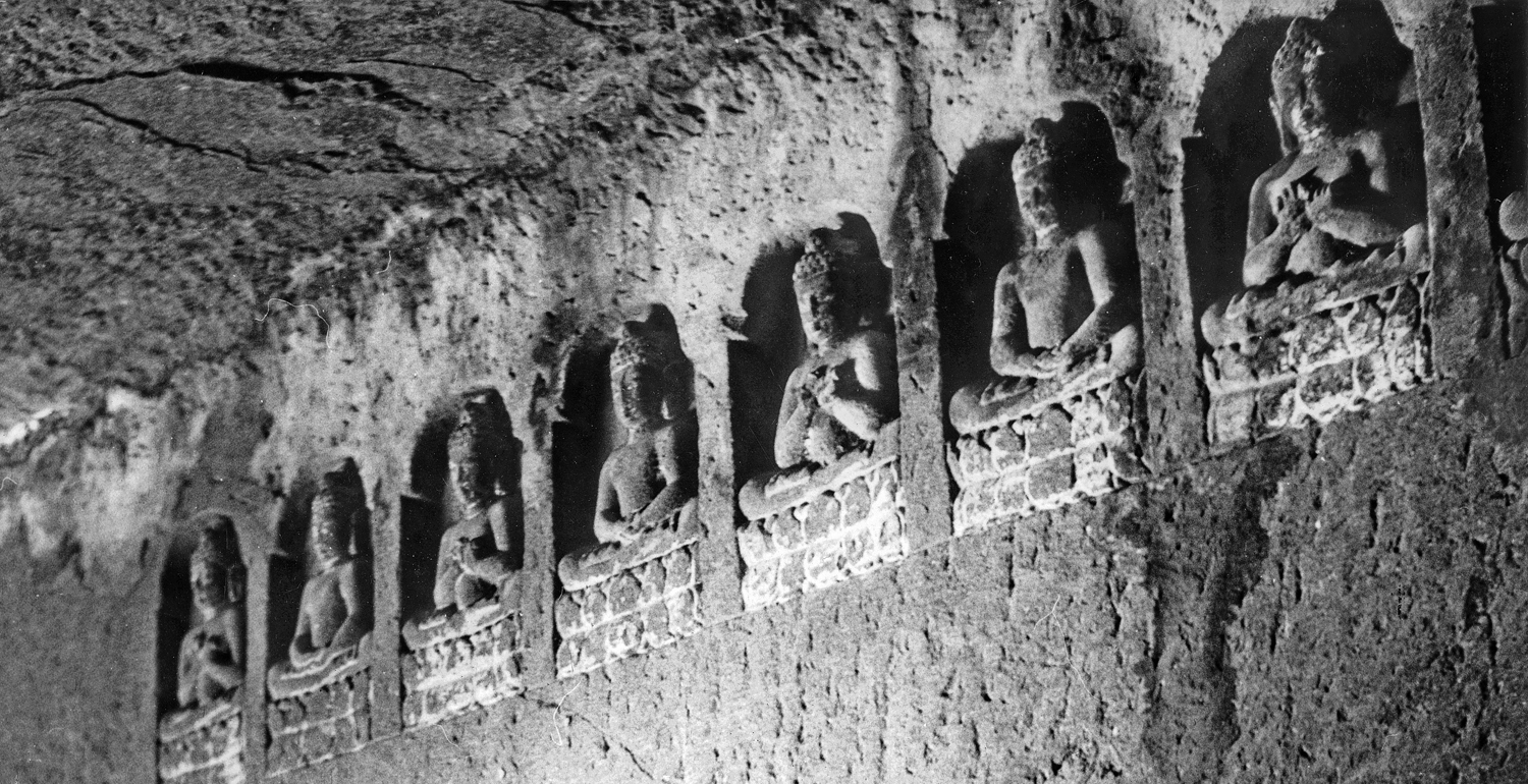 Cave 06, Ajanta, Aurangabad, Maharashtra