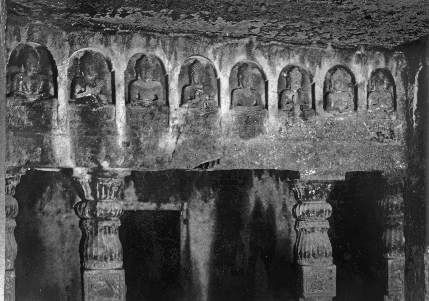 Cave 06, Ajanta, Aurangabad, Maharashtra