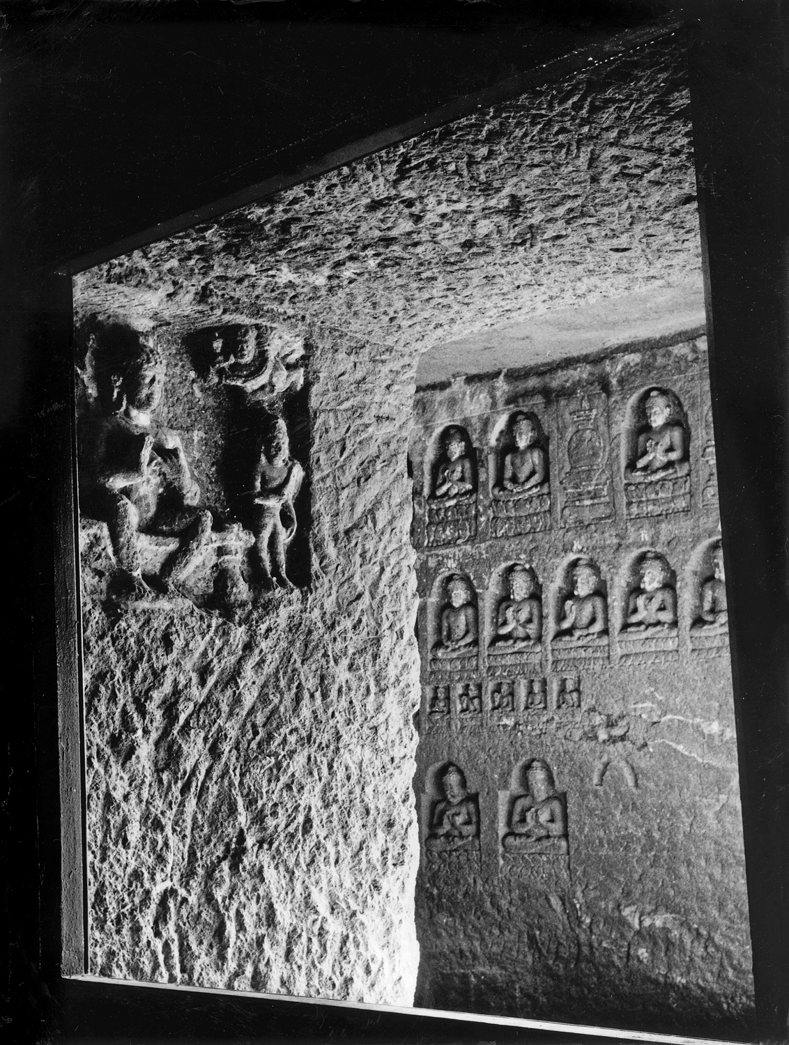 Cave 06, Ajanta, Aurangabad, Maharashtra