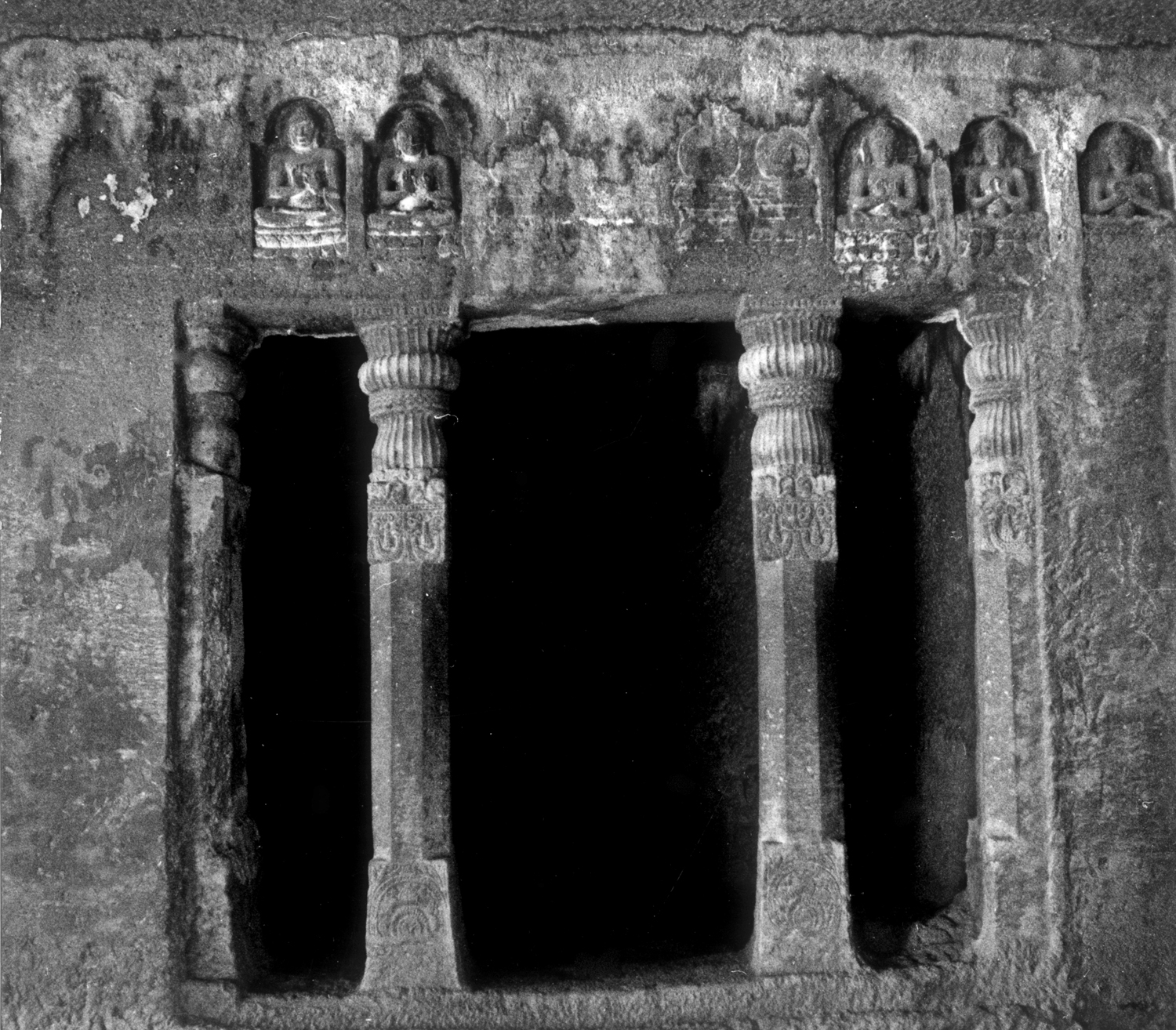 Cave 06, Ajanta, Aurangabad, Maharashtra