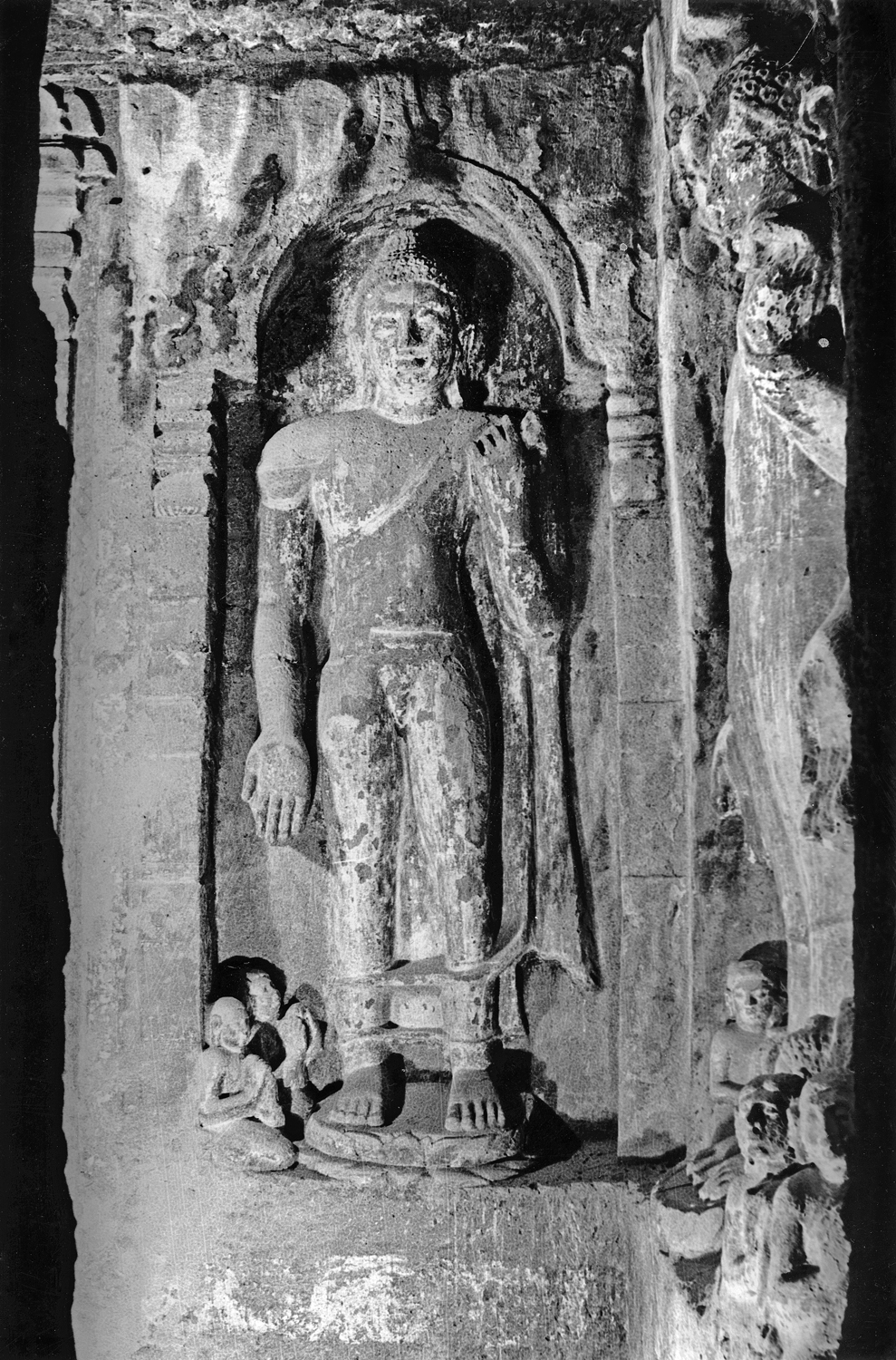 Cave 06, Ajanta, Aurangabad, Maharashtra