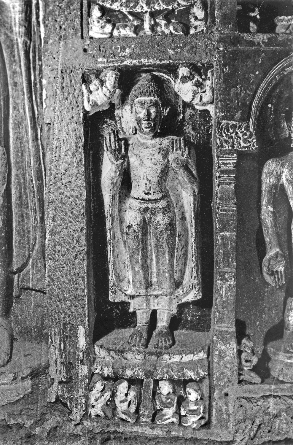 Cave 06, Ajanta, Aurangabad, Maharashtra