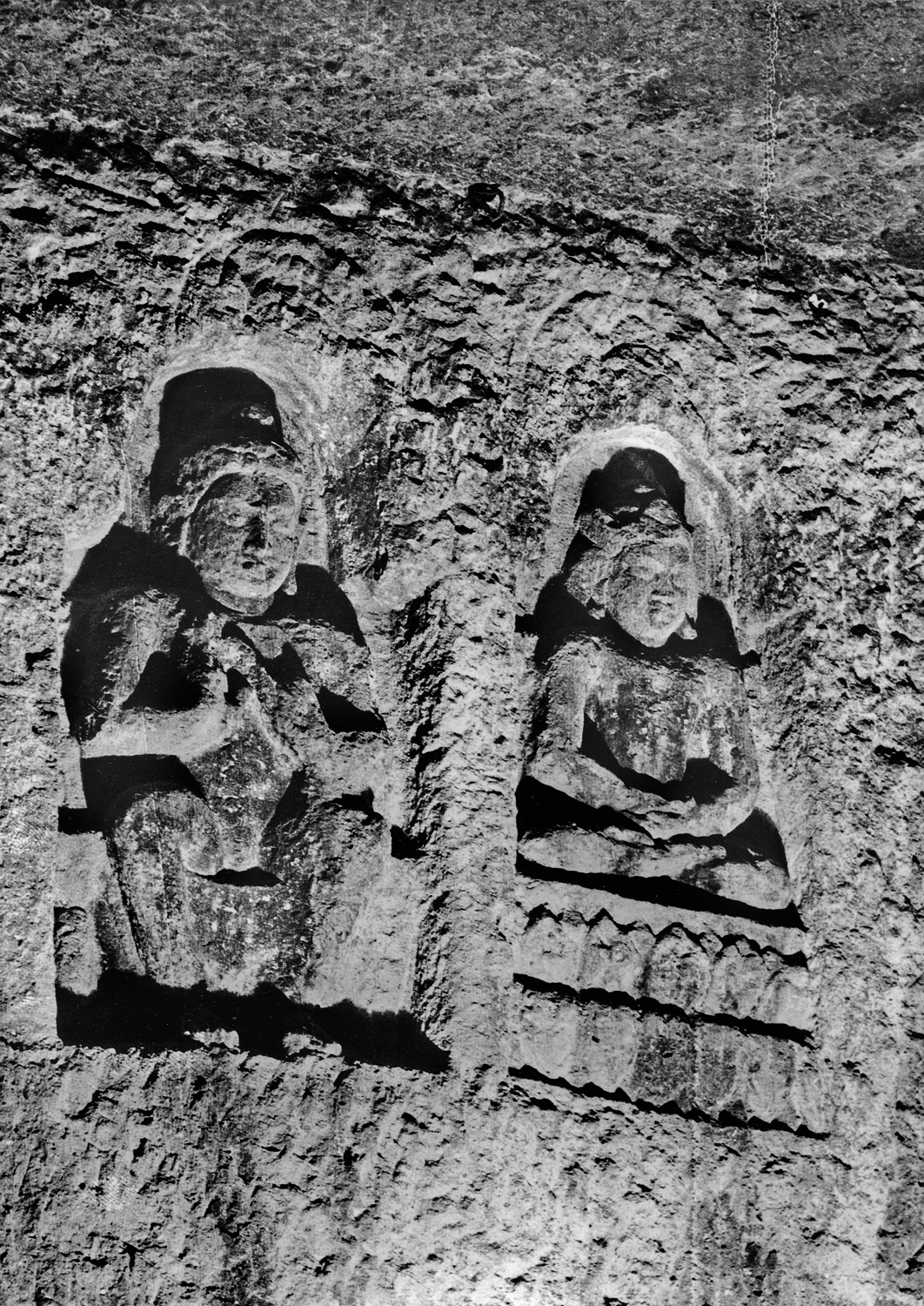 Cave 06, Ajanta, Aurangabad, Maharashtra