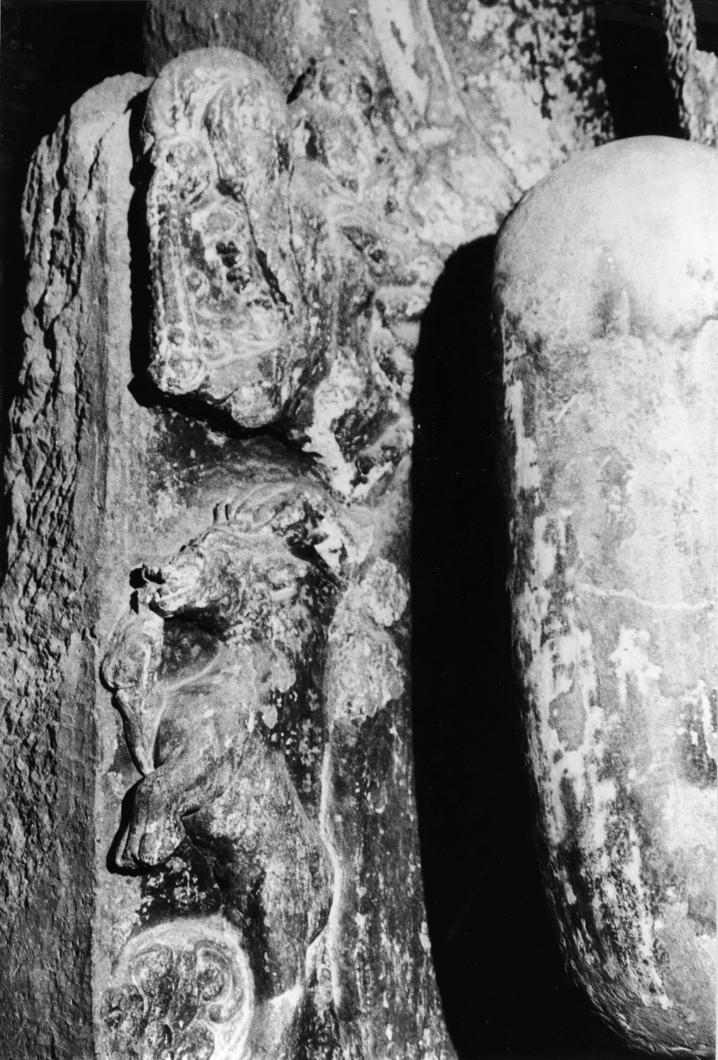 Cave 06, Ajanta, Aurangabad, Maharashtra