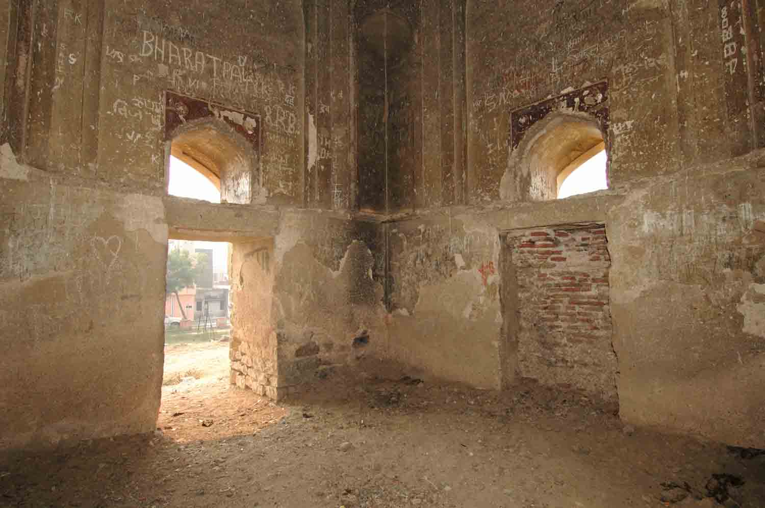 Sheikh Shah Baz s Tomb, Palwal
