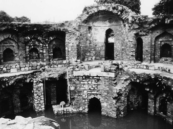 Circular Baoli, Delhi