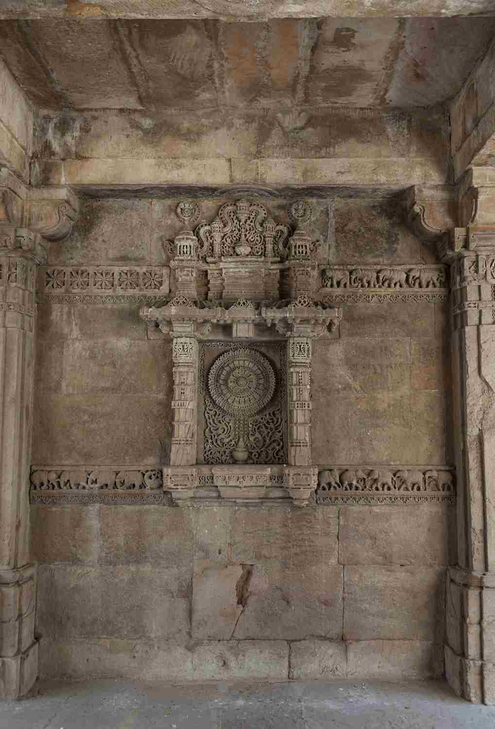 Adalaj Vapi, Ahmedabad, Gujarat