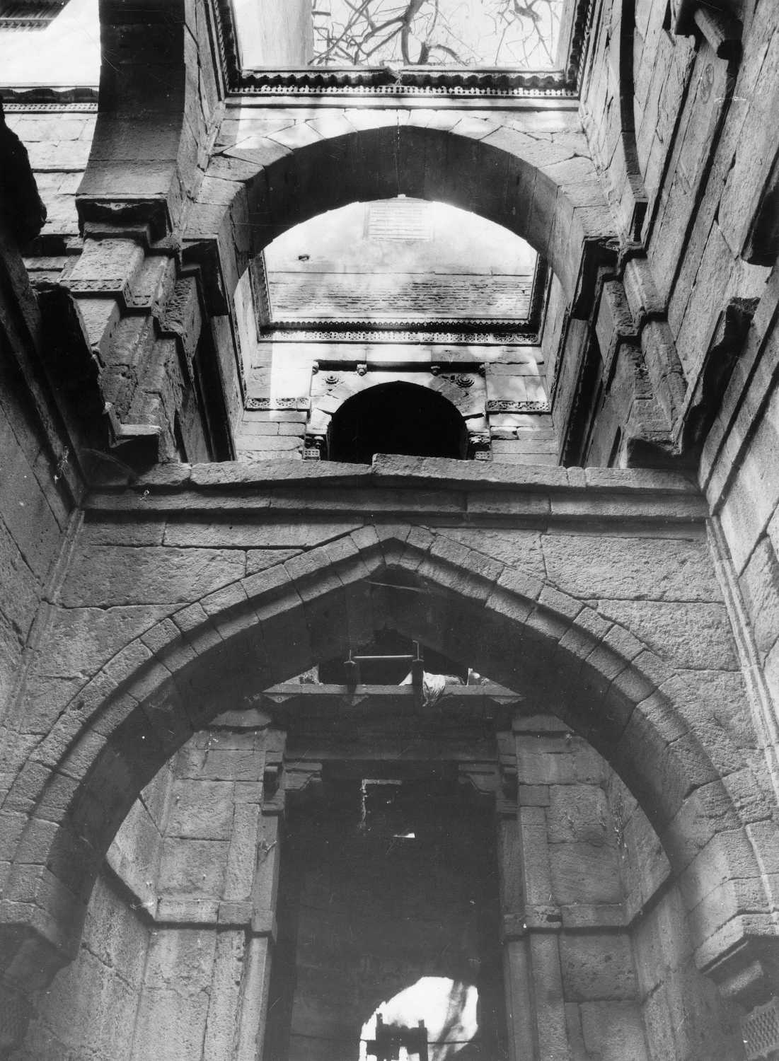 Amritvarsini vav