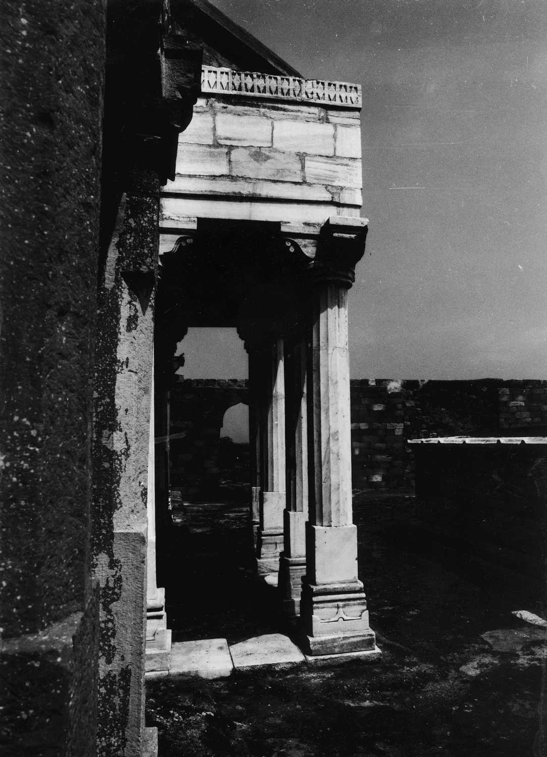 Sultan Garhi Tomb, Delhi