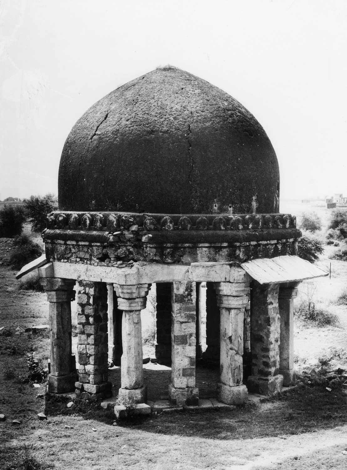 Sultan Garhi Tomb, Delhi