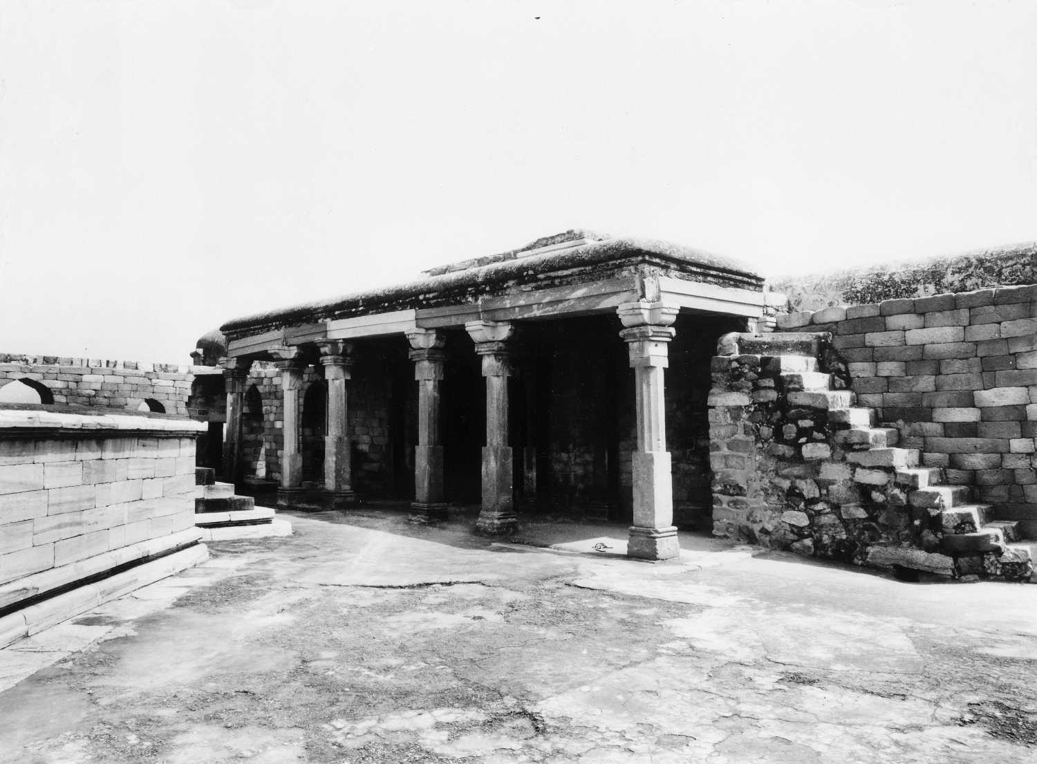 Sultan Garhi Tomb, Delhi