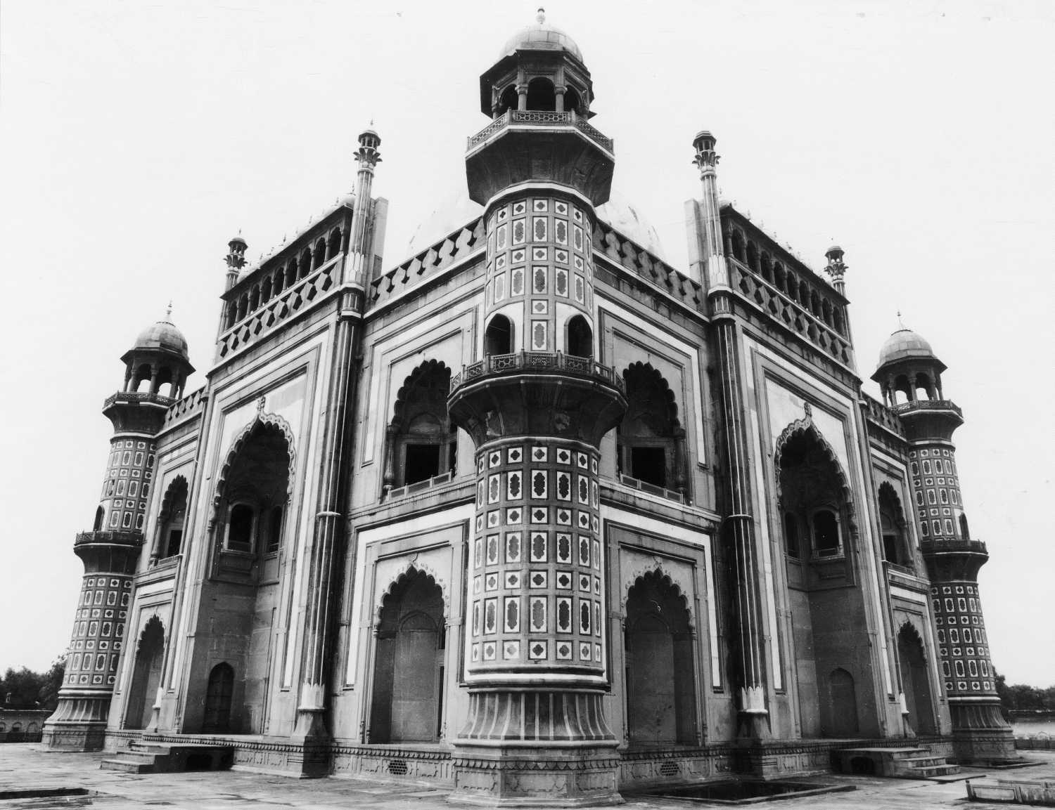 Tomb of Safdar-Jang, Delhi