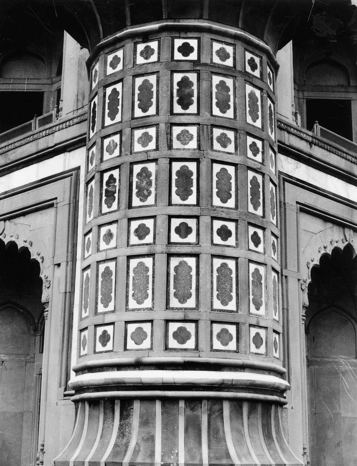 Tomb of Safdar-Jang, Delhi