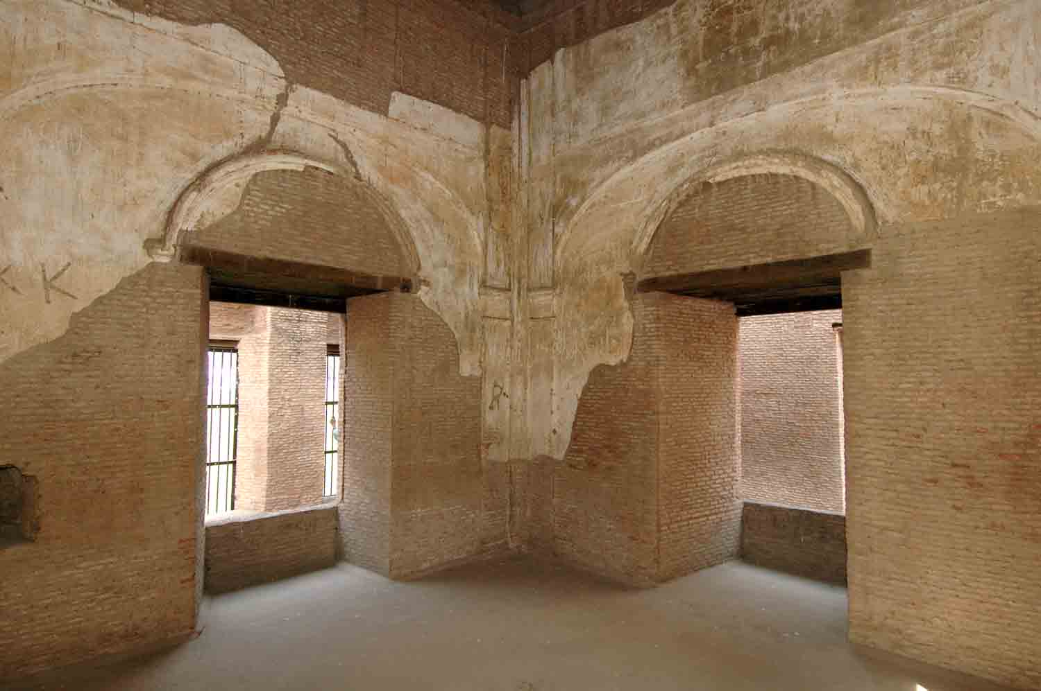 Baradari, Batala