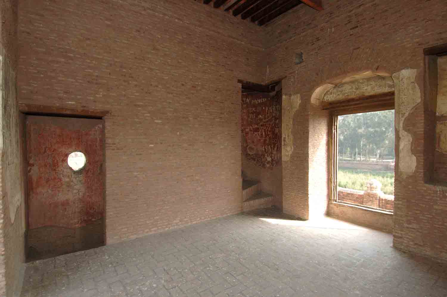 Baradari, Batala