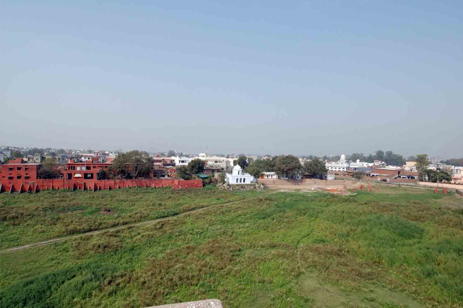 Baradari, Batala