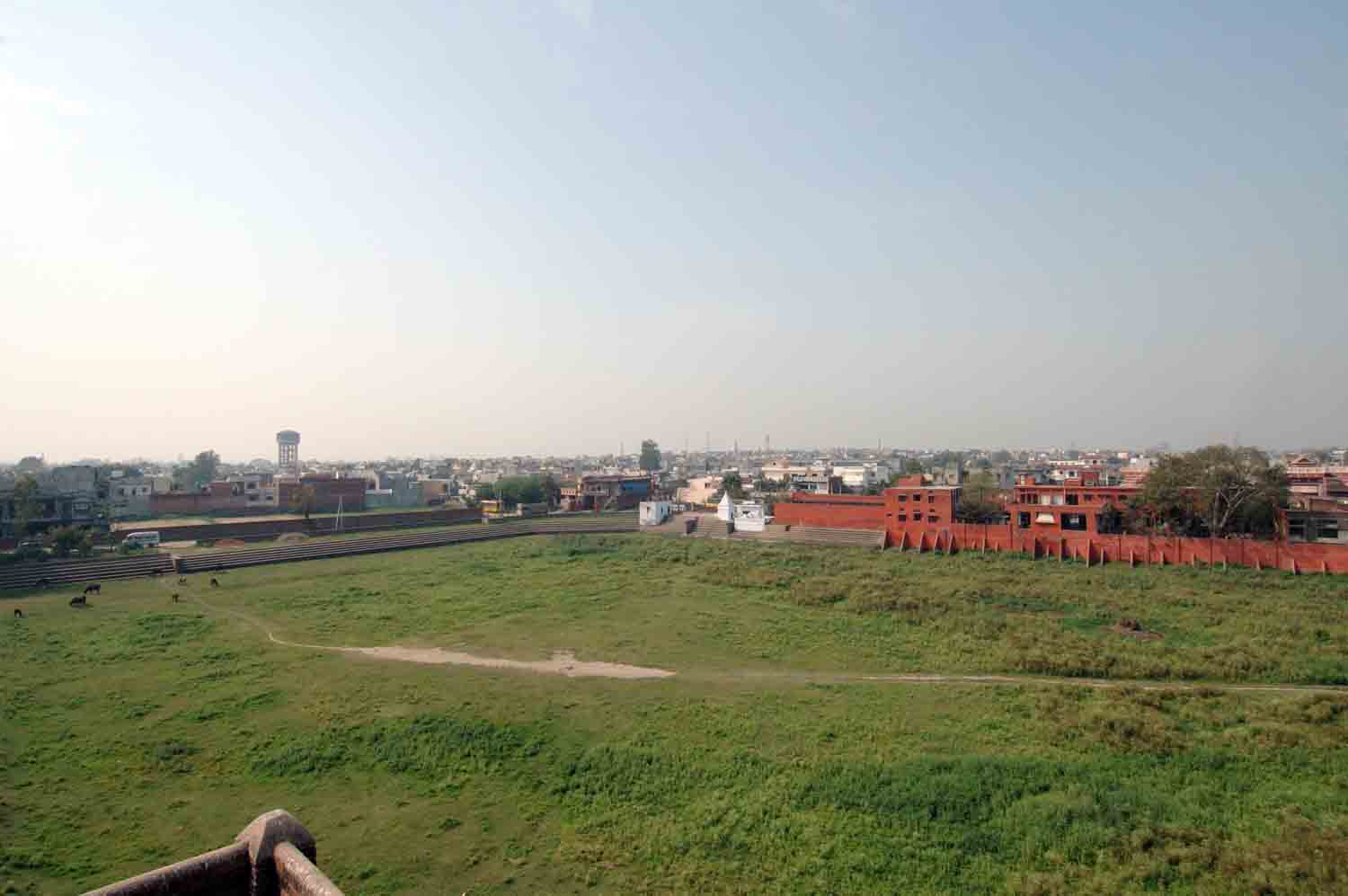 Baradari, Batala