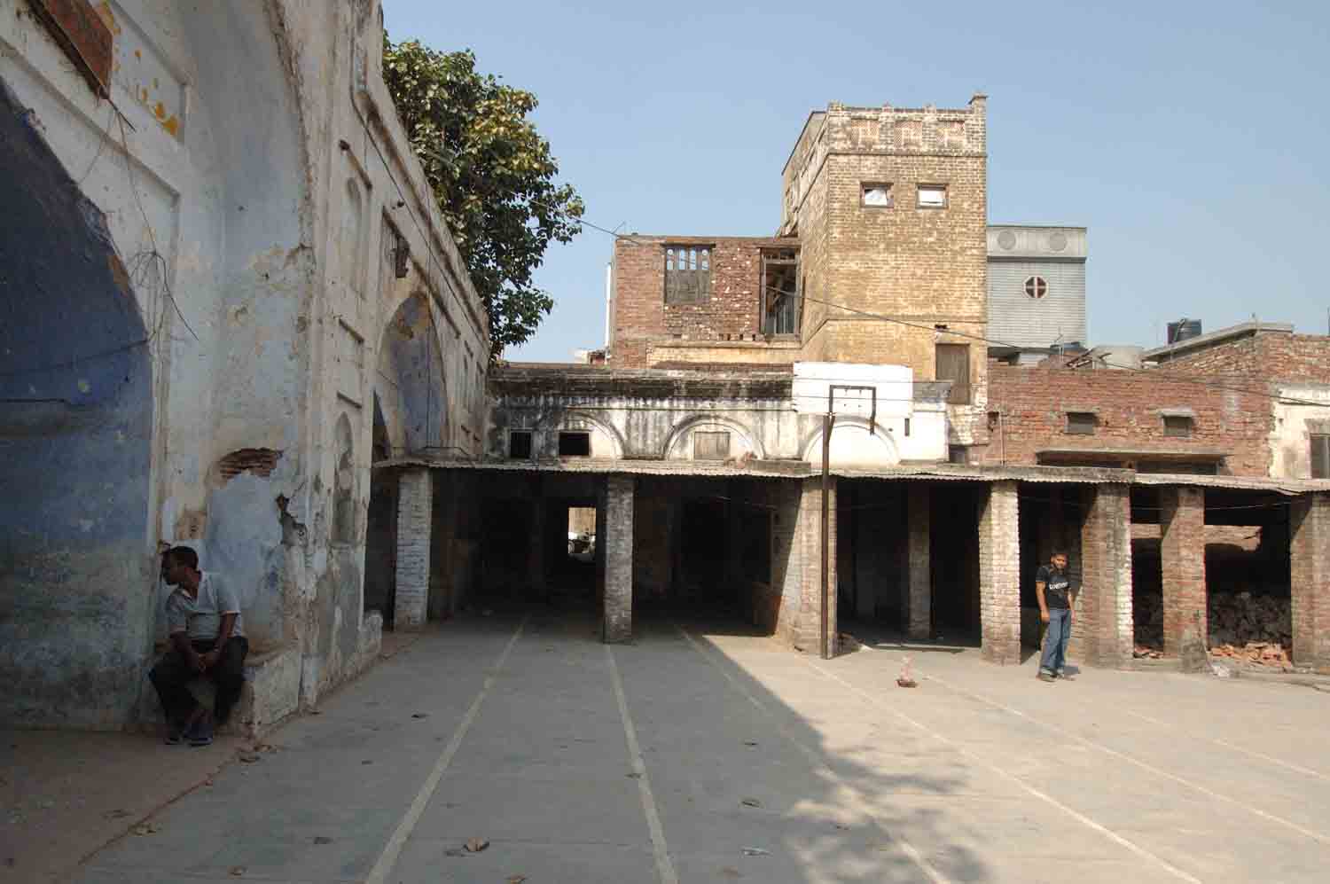 Mosques, Batala