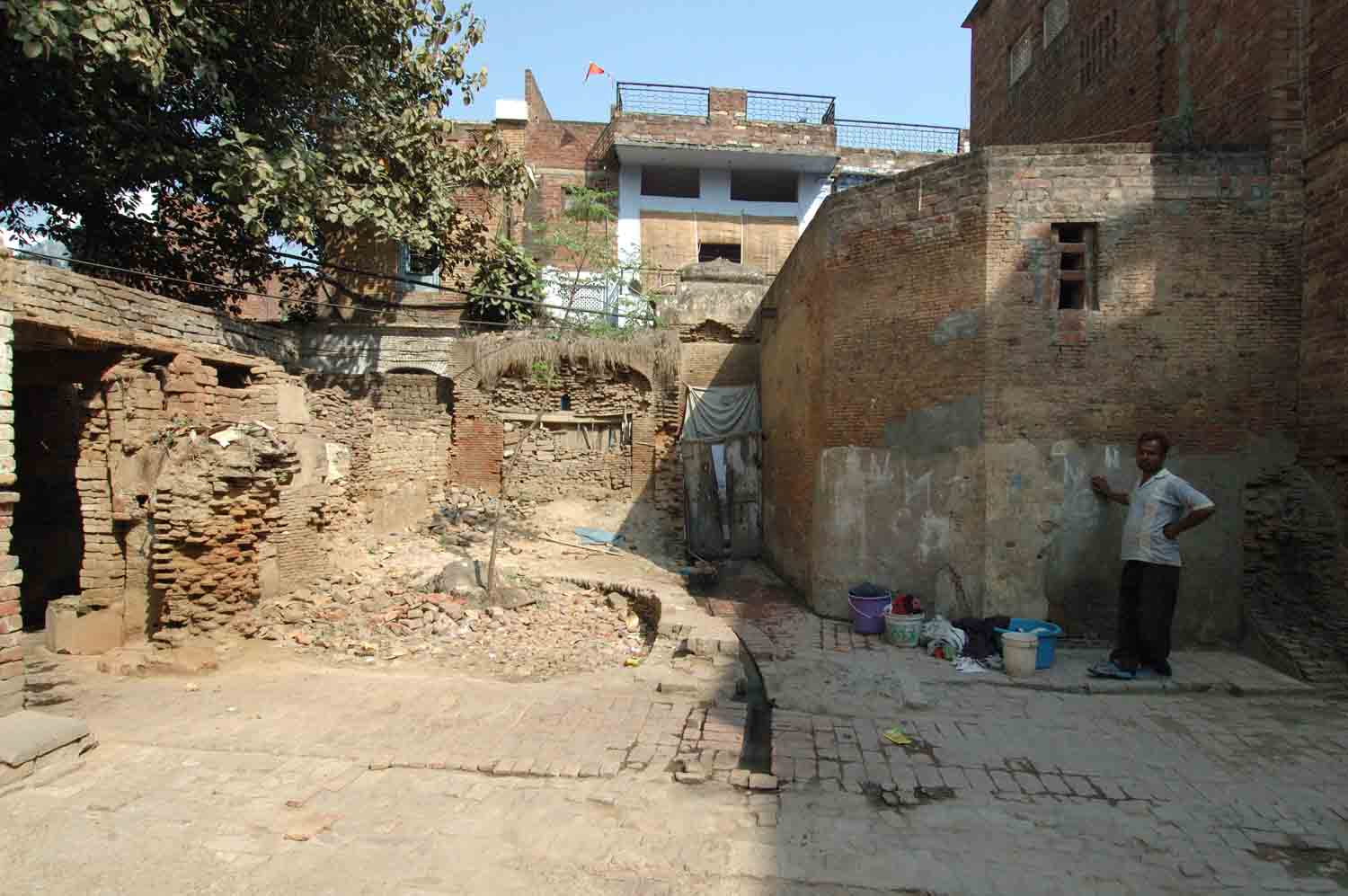 Mosques, Batala