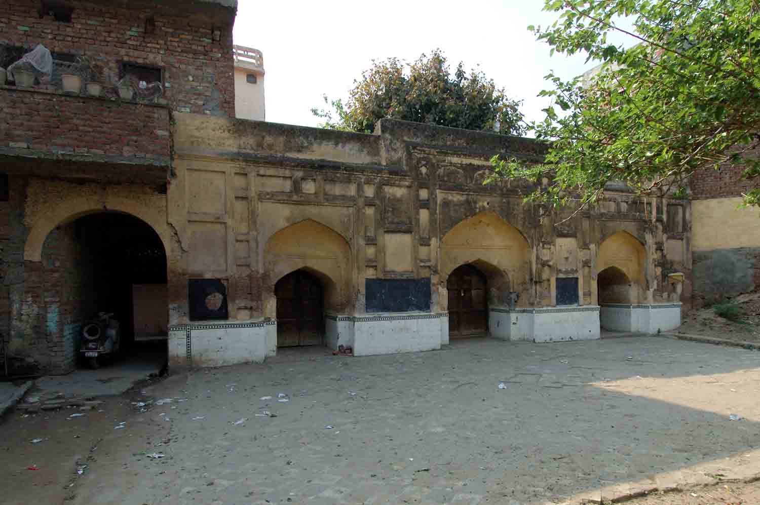 Mosques, Batala