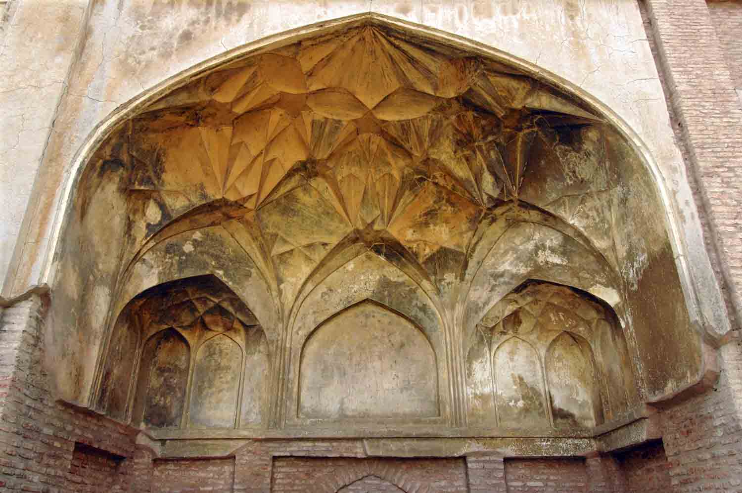 Tomb of Shamsher Khan, Batala