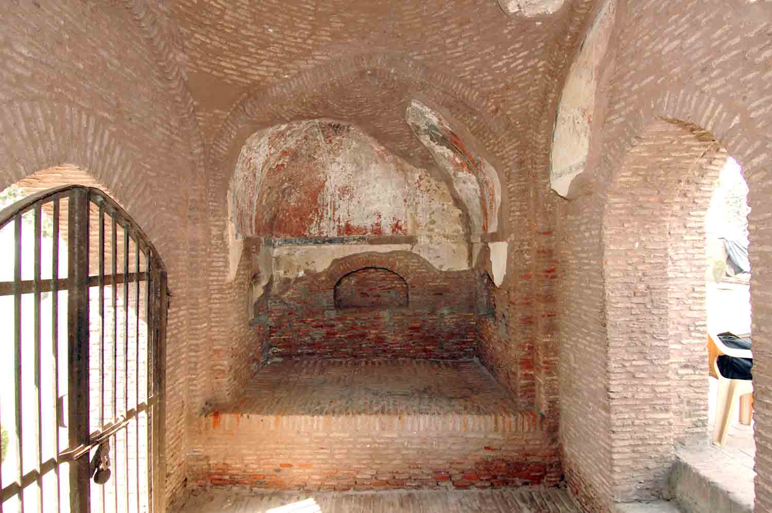 Tomb of Shamsher Khan, Batala