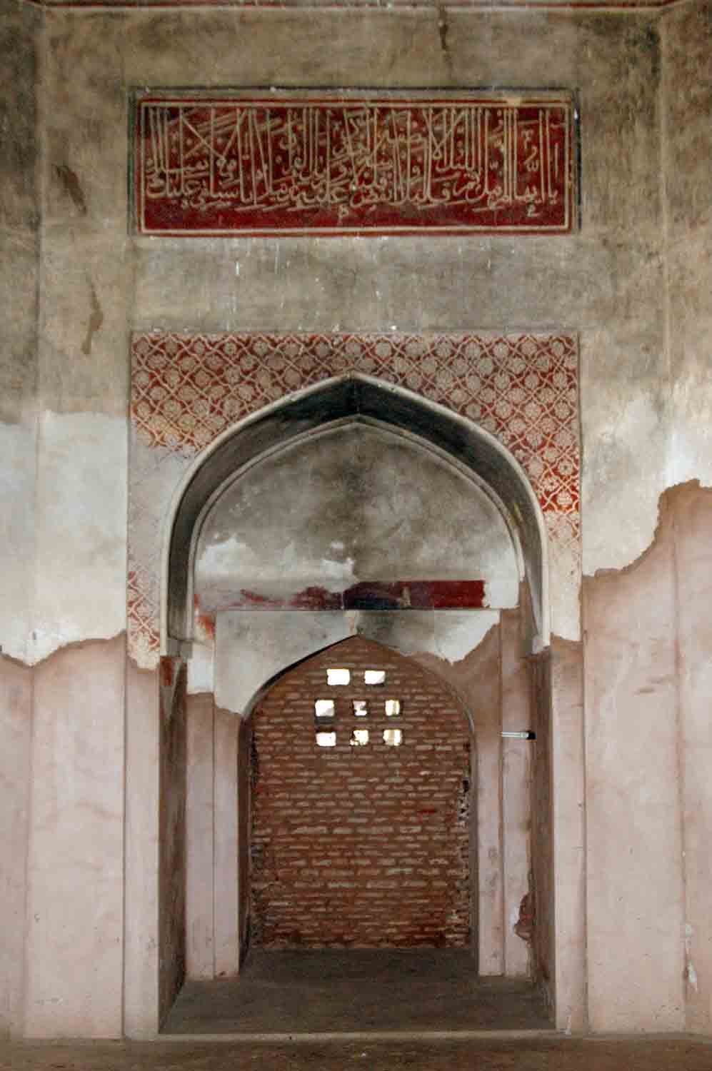 Tomb of Shamsher Khan, Batala