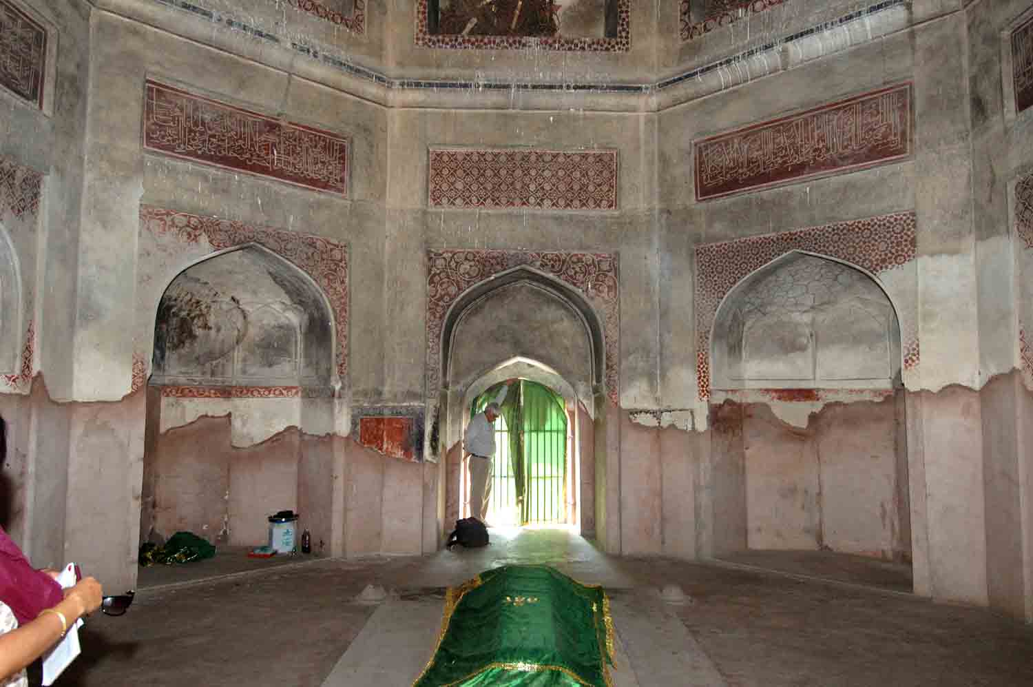 Tomb of Shamsher Khan, Batala