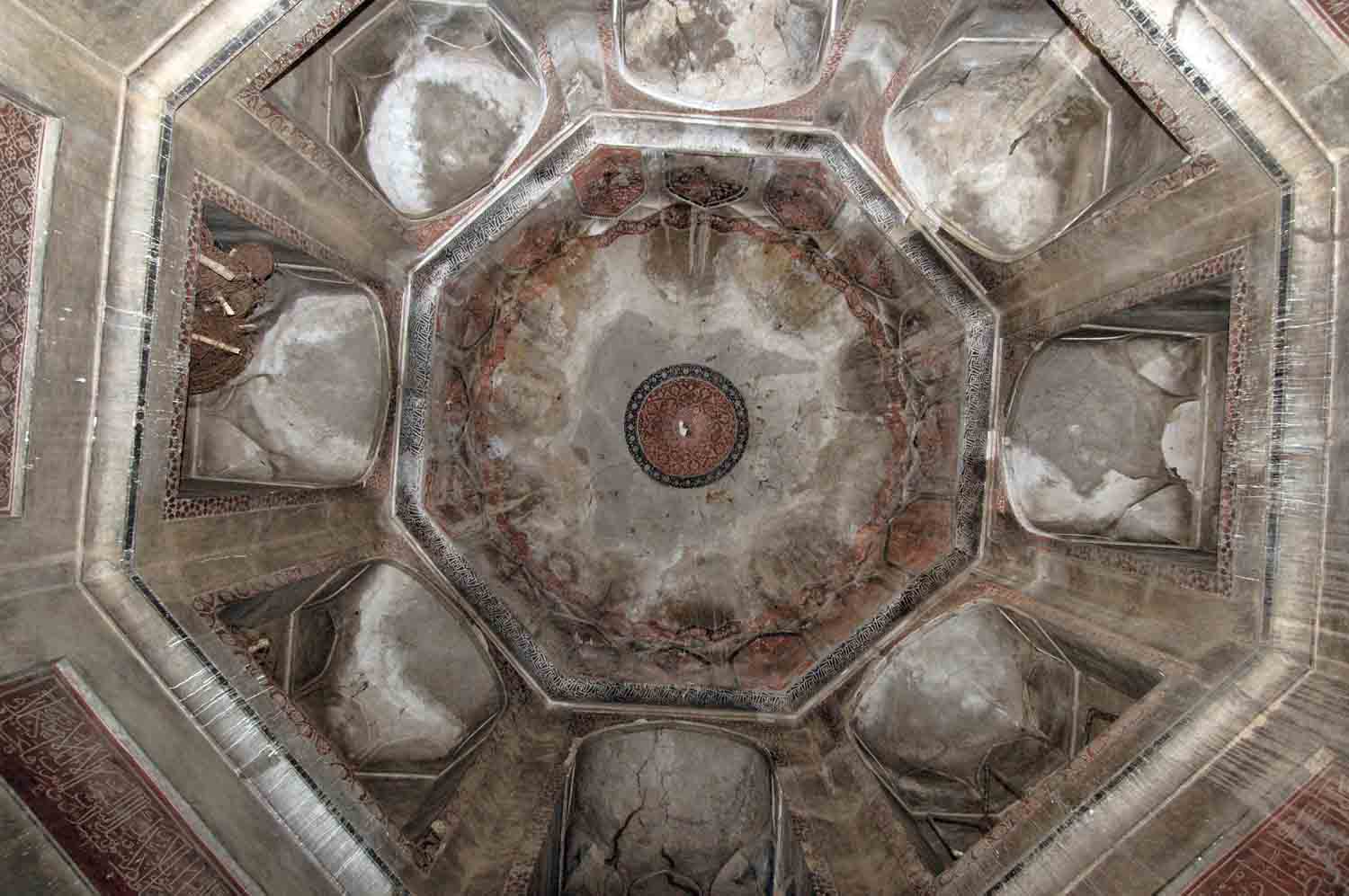 Tomb of Shamsher Khan, Batala