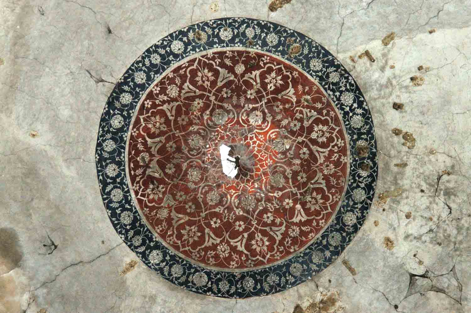 Tomb of Shamsher Khan, Batala