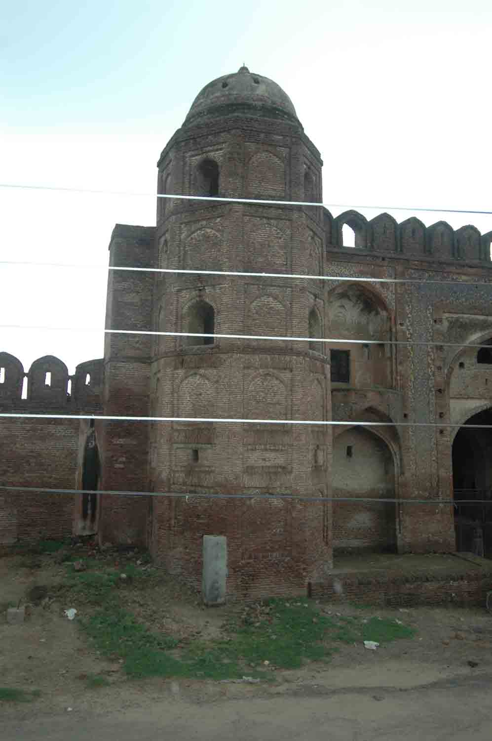 Sarai Doraha complex, Doraha (GT Road)