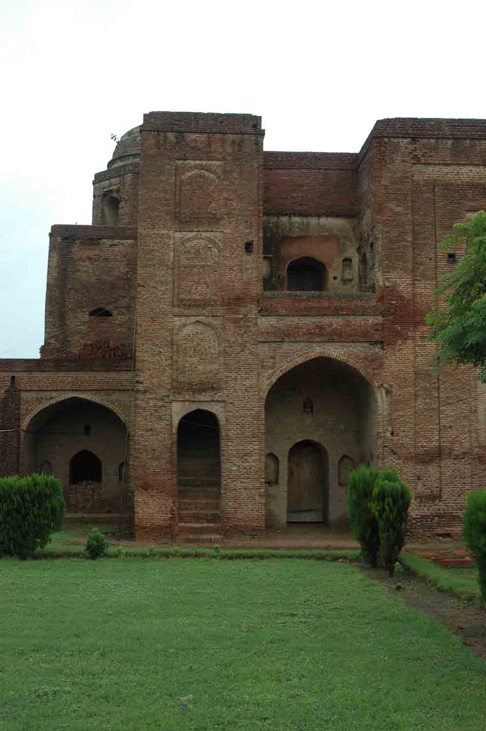 Sarai Doraha complex, Doraha (GT Road)