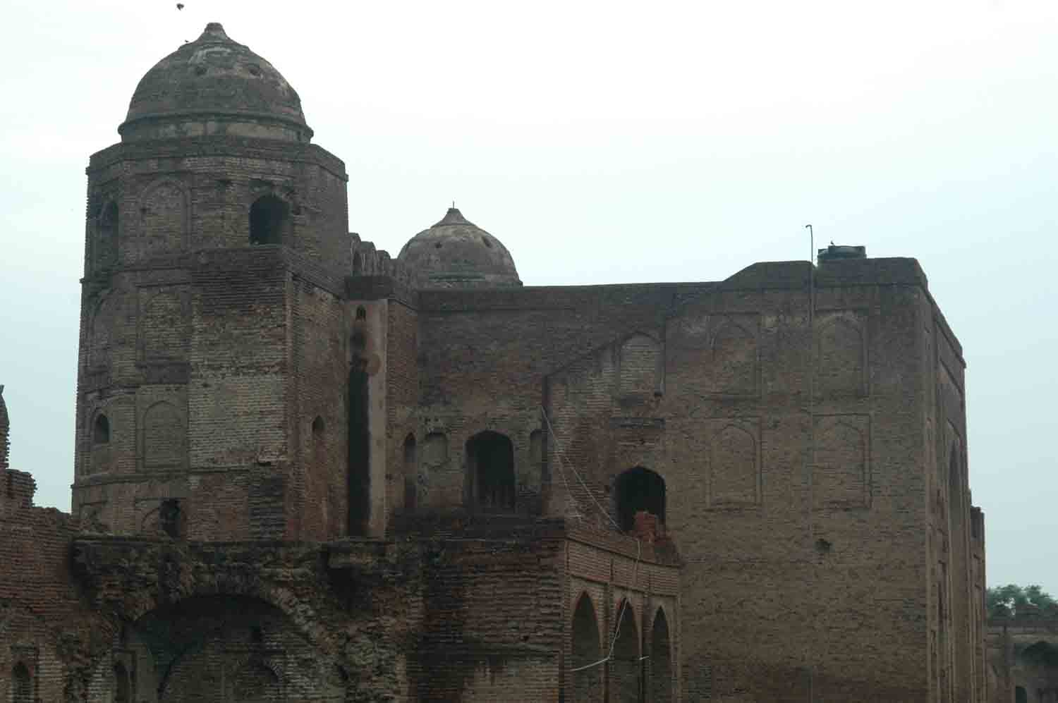 Sarai Doraha complex, Doraha (GT Road)