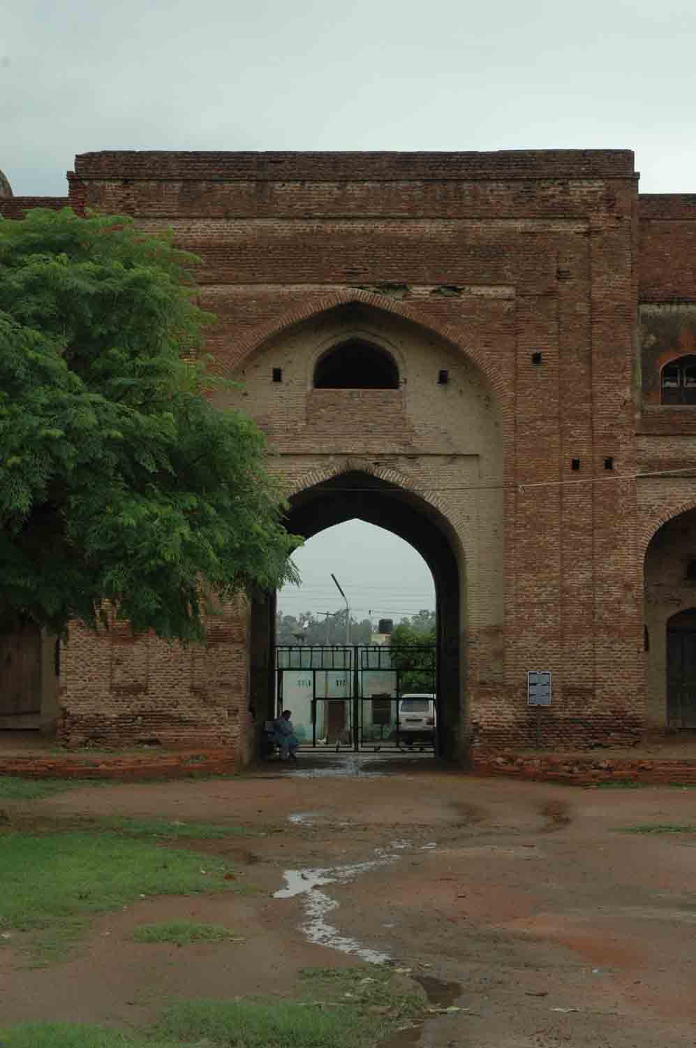 Sarai Doraha complex, Doraha (GT Road)
