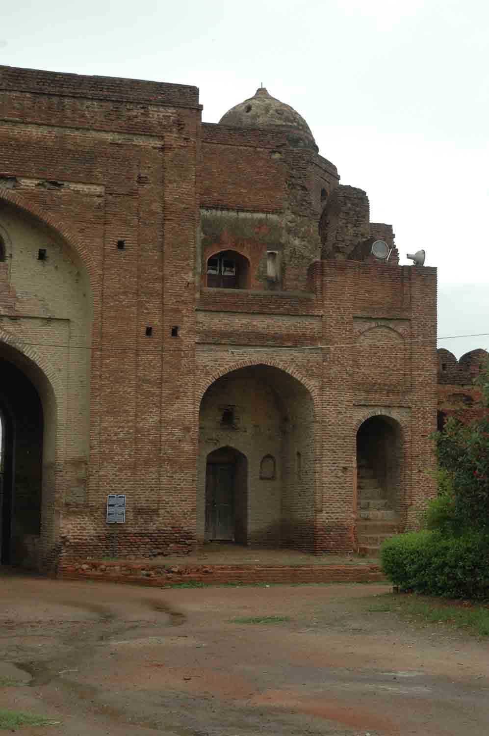 Sarai Doraha complex, Doraha (GT Road)