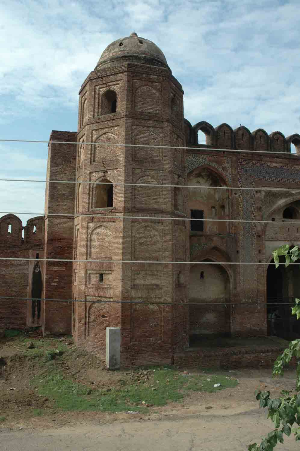 Sarai Doraha complex, Doraha (GT Road)